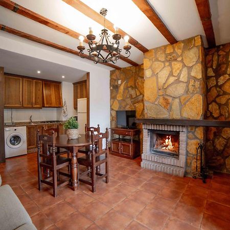 Apartamentos Los Olivos Алькала-дель-Хукар Экстерьер фото