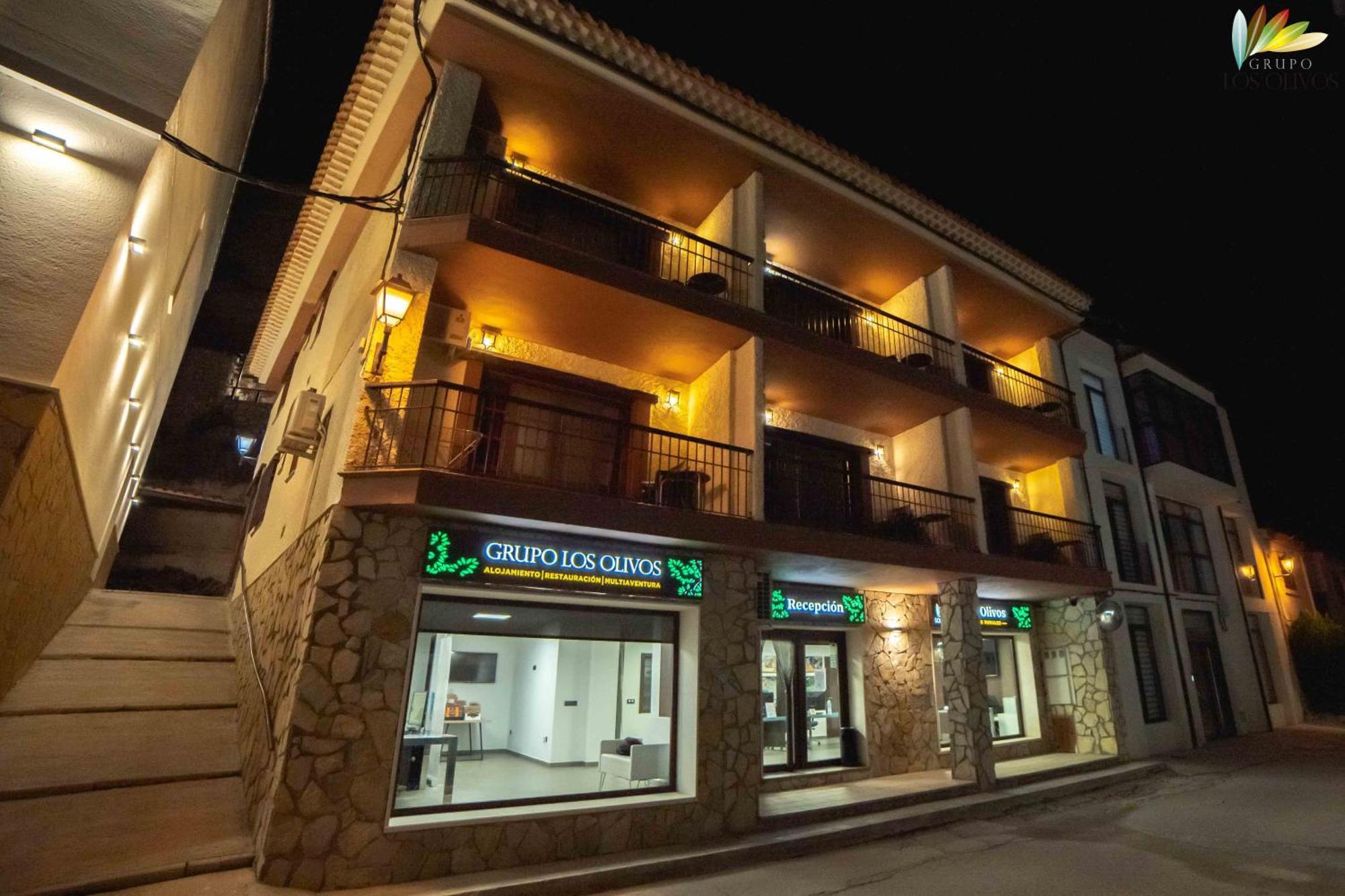 Apartamentos Los Olivos Алькала-дель-Хукар Экстерьер фото